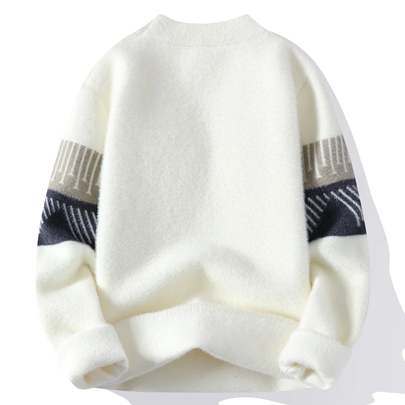 Axton London – Classic White Cashmere Crew Neck Sweater | Timeless British Elegance